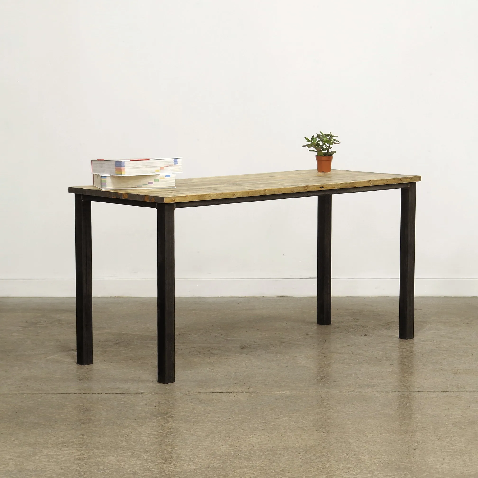 Desk Nº 0 - Gunmetal / Pine