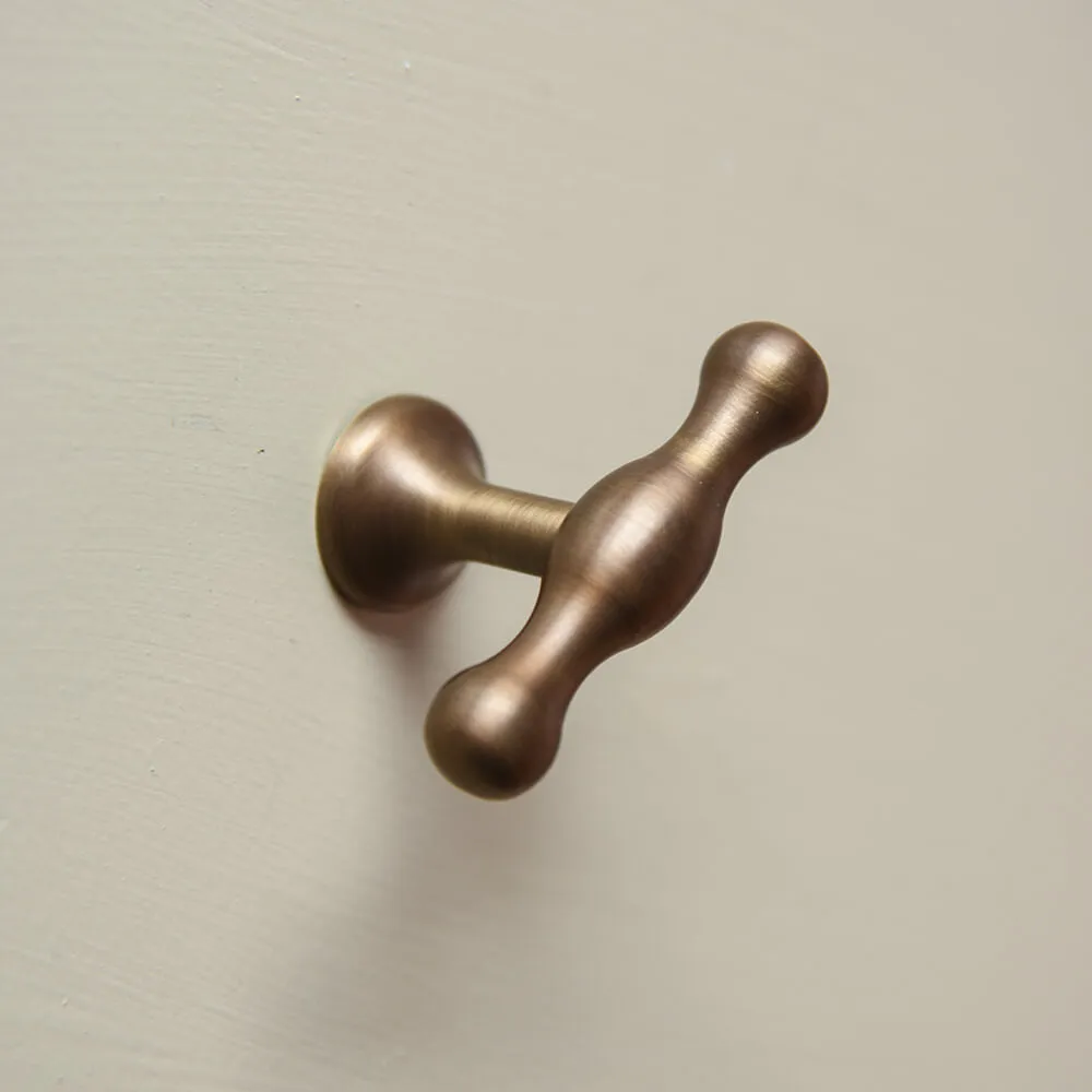 Light Antique Brass Anchor T-Bar Cabinet Knob