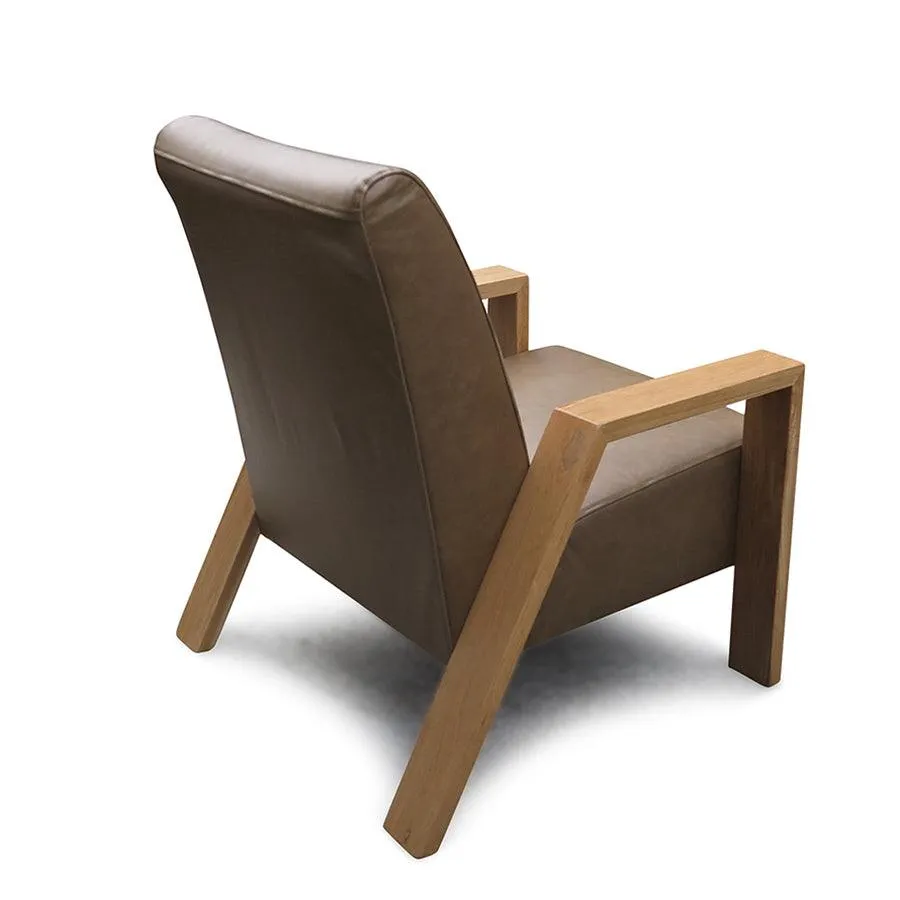 Mogambo leather armchair in coronet olive