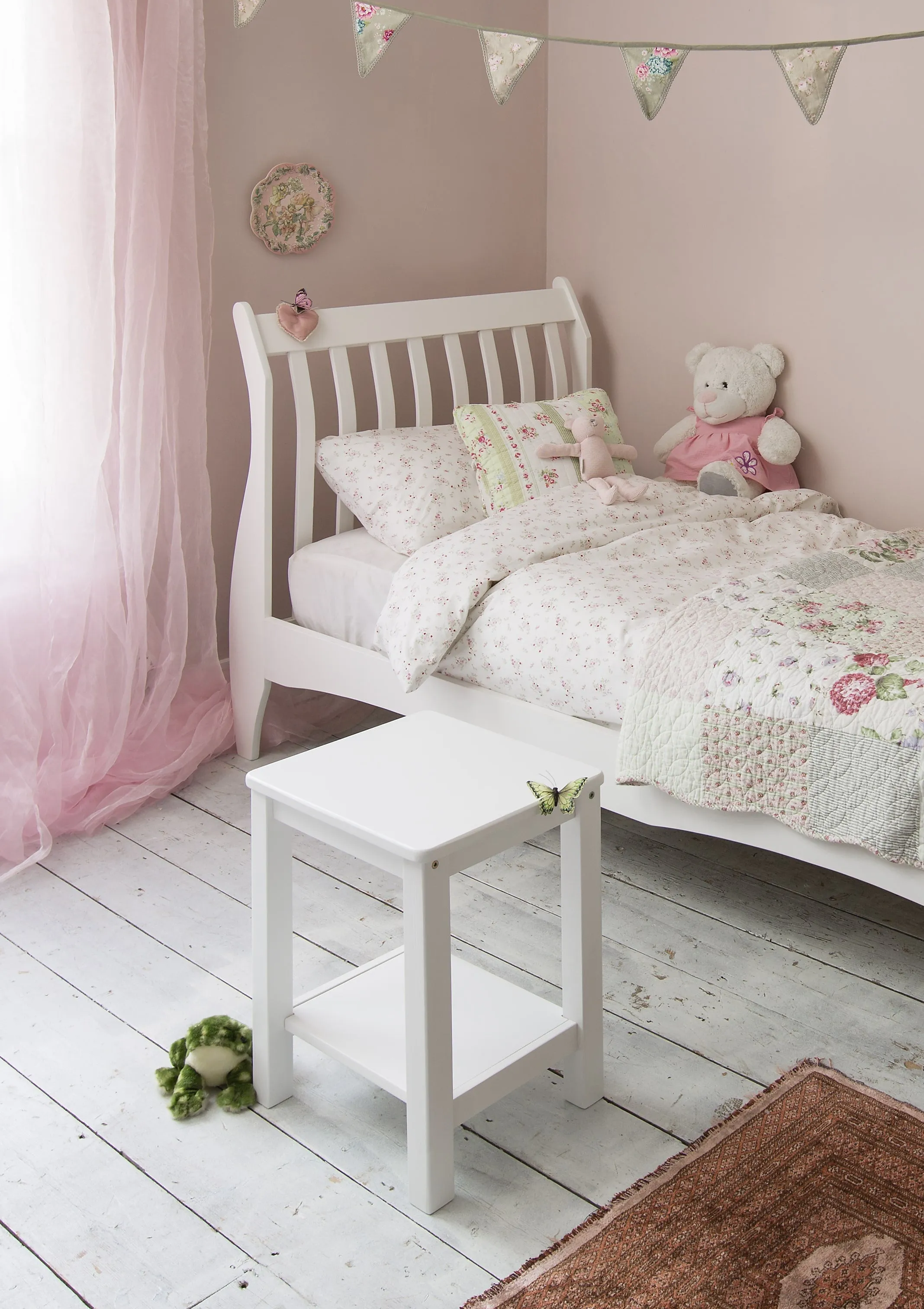 Sussex Bedside Cabinet Side Table in Classic White